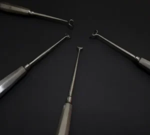 کورت جراحی لوزه